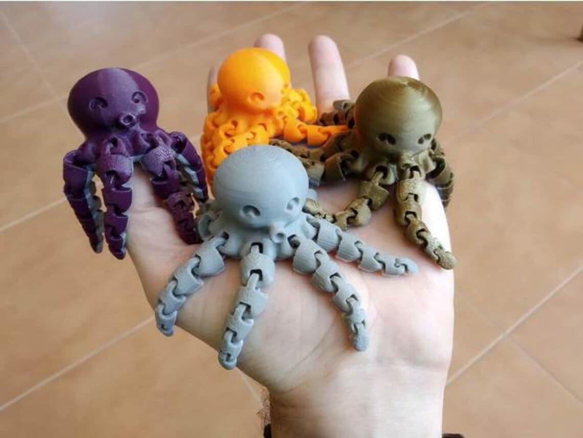 Adorable Octopus Toy - Articulated Animal - Flexible - Fidget Gadget - Finger Toy - 3d Printed  - Toy - Ornament - Desk Ornament