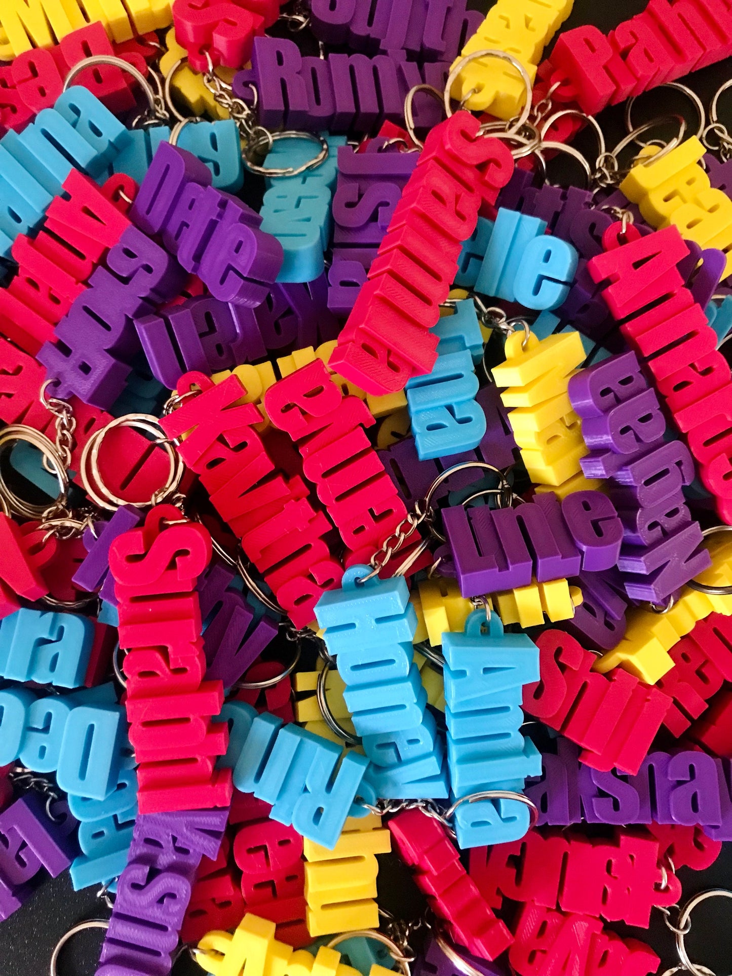 Keychain/Keyring - 3D Printed- Personalised- Gifts for Children - Gifts for Her - Gifts for Him - Party Bag Fillers - Name Tags - School Bag